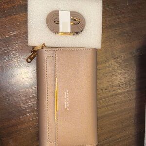 Elegant Gold Women's Wallet Purse